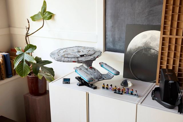 LEGO Star Trek Enterprise predstavené