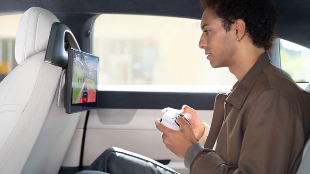 Sony a Honda oznamujú auto, v ktorom si zahráte PlayStation hry