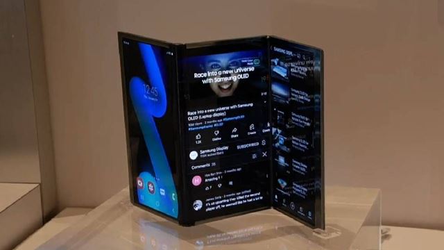 Samsung začne s výrobou trojitej skladačky Galaxy G Fold