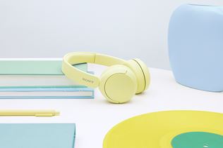 Sony predstavilo nové bezdrôtové slúchadlá WF-C710N