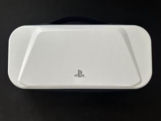 Bezpečné (a štýlové) cestovanie s PlayStation Portalom je konečne tu!