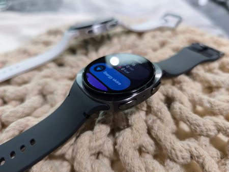 Samsung predstavil nové skladacie mobily Galaxy Z Fold7, Z Flip7, Z Flip7 SE, a hodinky Galaxy Watch8
