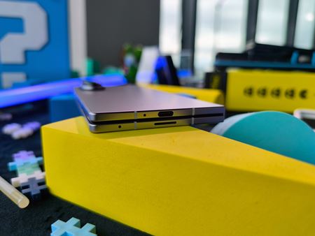 Samsung predstavil nové skladacie mobily Galaxy Z Fold7, Z Flip7, Z Flip7 SE, a hodinky Galaxy Watch8