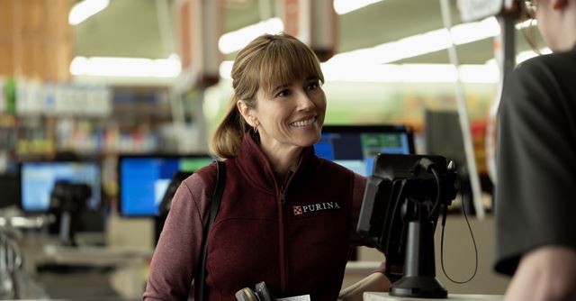 HBO uvádza nový seriál M.R.D. St. Louis s Jasonom Batemanom, Davidom Harbourom a Lindou Cardellini