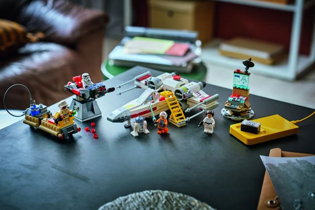 LEGO SMART Play: Smart Brick a nová „smart“ platforma, ktorá pridá svetlo a zvuk