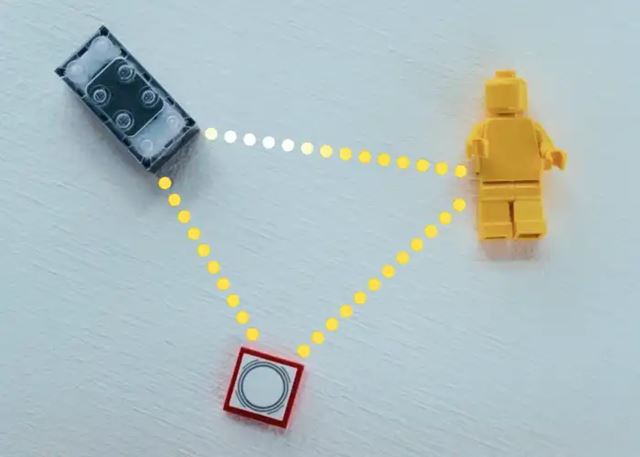 LEGO SMART Play: Smart Brick prináša svetlo a zvuk priamo do stavebníc