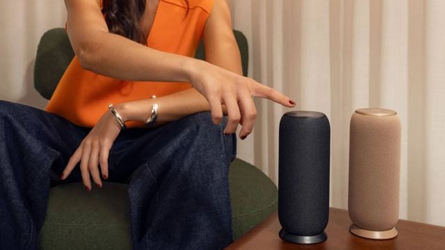 Motorola na CES ohlásila svoj prvý fold, špeciálnu edíciu mobilov a aj AI zariadenie