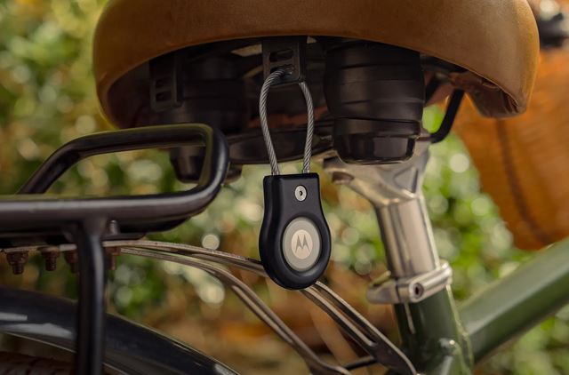 Motorola na CES ohlásila svoj prvý fold, špeciálnu edíciu mobilov a aj AI zariadenie