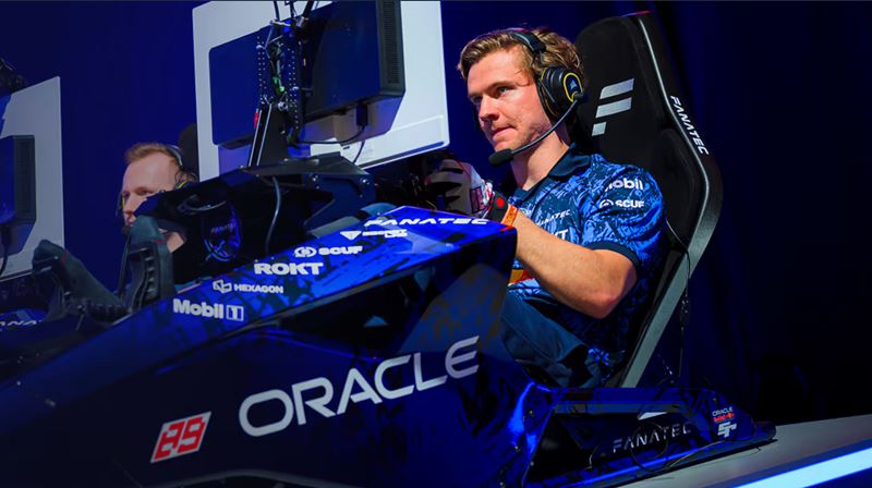 Fanatec predstavil na SimRacing Expo 2026 volant Project Obsidian a ďalšie novinky na rok 2027