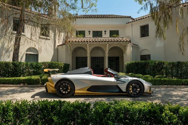 Aston Martin predstavil Valhalla Spider s výkonom 1 079 koní, prvé dodávky plánuje na rok 2027