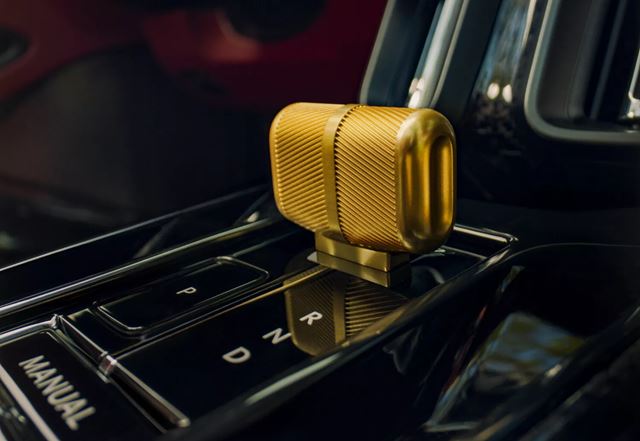 Aston Martin predstavil Valhalla Spider s výkonom 1 079 koní, prvé dodávky plánuje na rok 2027