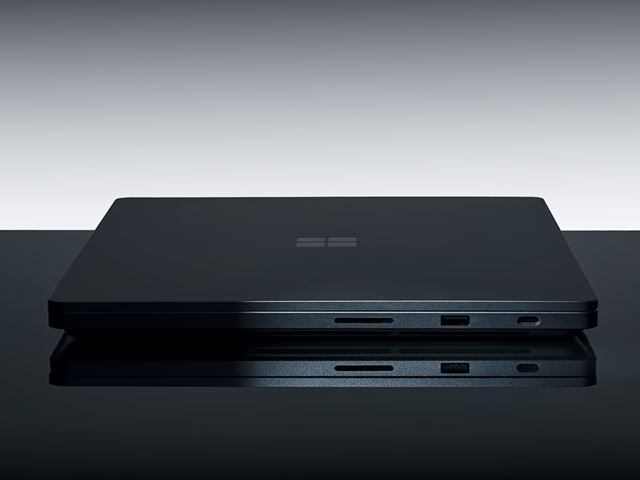 Microsoft odhalil ceny Surface Laptop Ultra, s čipom NVIDIA RTX Spark a 128 GB RAM