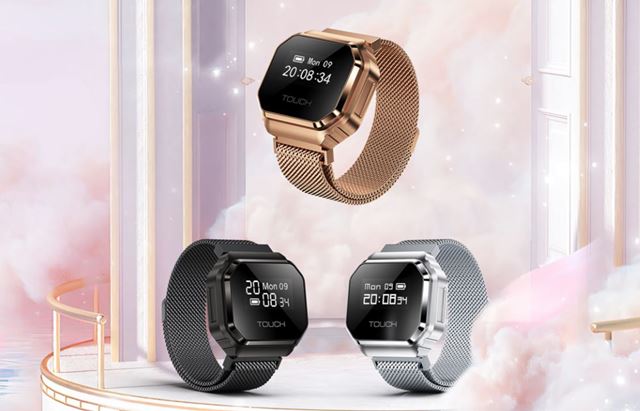 Čo takto skombinovať prsteň a hodinky?