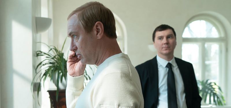 Ako sa vyrába prezident: Mrazivý politický triler o Rusku 90. rokov. Podcast Vertigo