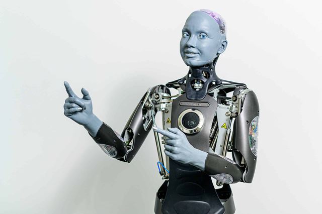 Európske humanoidné projekty sa rozrastajú - od domácich pomocníkov po robotov do tovární
