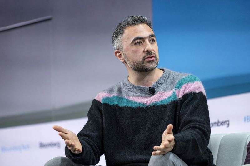 Microsoft AI CEO ostro skritizoval Anthropic za poznámky o vedomí modelu Claude