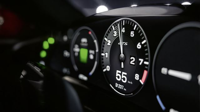 Porsche Taycan 2027 dostane simulované preraďovanie a aj ďalšie úpravy