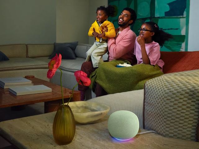 Google Home Speaker príde s Gemini AI asistentom a 360° zvukom