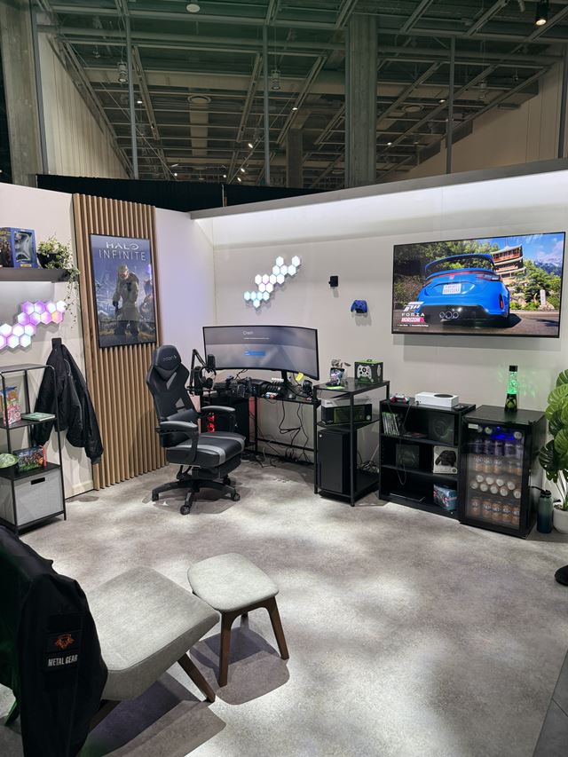 Xbox včera na Fanfeste rozdával konzoly a pripravil tam aj izby z každej generácie Xboxu