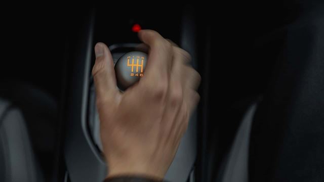 Ferrari sa vracia k manuálu vo verzii 12Cilindri Manuale