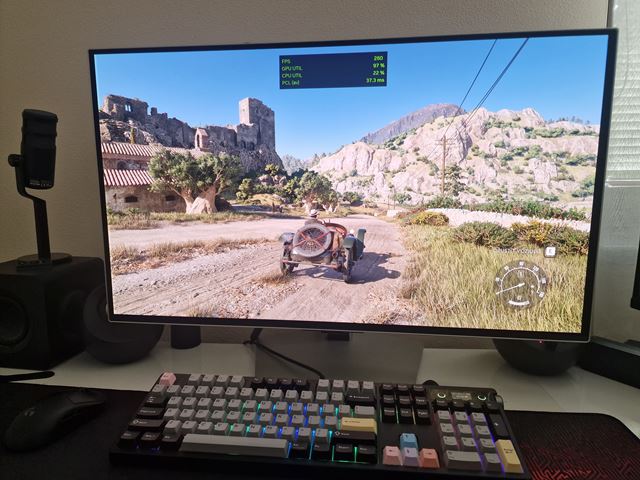 4K OLED a 240 Hz už nie sú prehnaná kombinácia