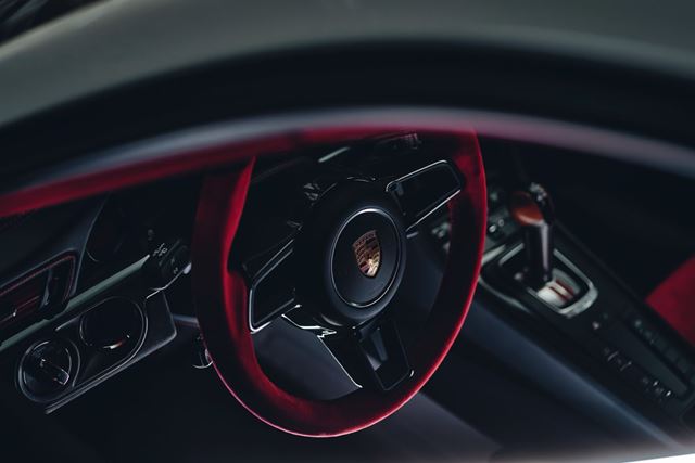Porsche oživilo legendárny Slantnose - Flachbau RS vznikol z 911 GT2 RS a existuje jediný kus