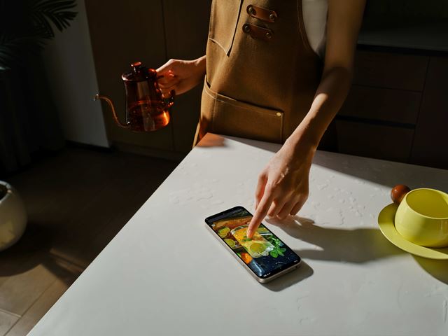 Xiaomi predstavilo REDMI 17 a REDMI 17 5G, lákajú na 7500 mAh batériu a 120 Hz displej