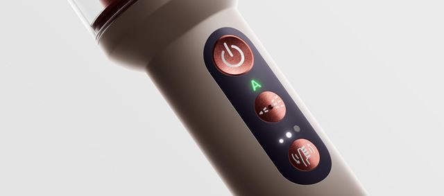 Dyson predstavil kefku s kamerou a AI. Sama nájde medzery medzi zubami a vystrelí do nich ústnu vodu