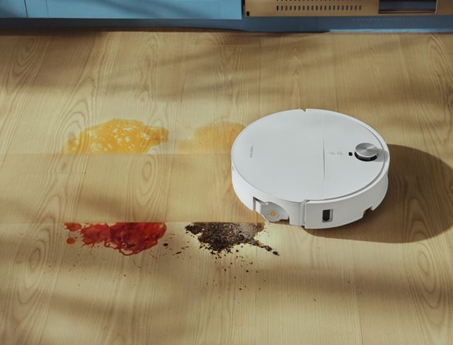 Roborock na IFA ukázal nové vysávače. Saros 20 Flow má 36 000 Pa a nový valcový mop