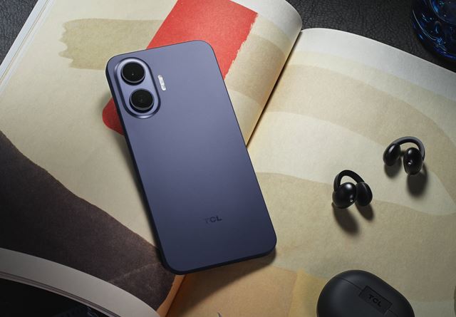TCL predstavilo sériu mobilov P80 s NXTPAPER AMOLED displejom