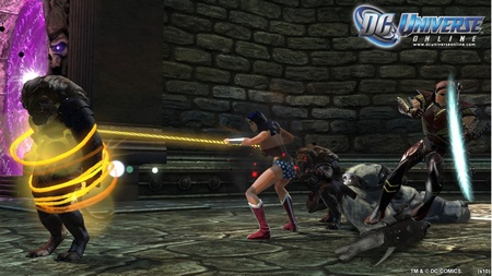 Wonder Woman v DC Universe Online