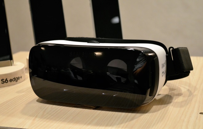 Gear VR je konene pripraven na cestu do Eurpy