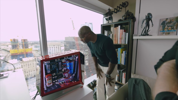 Terry Crews dostal custom PC, nechba v om Old Spice