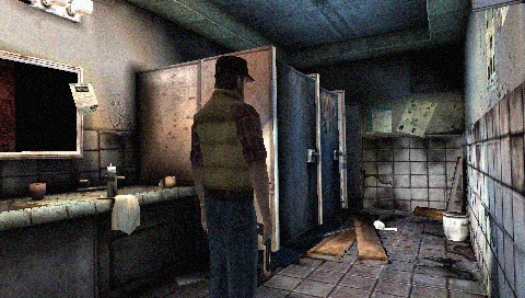 Silent Hill: Origins Aj obeti Silent Hillu treba z asu na as na WC, naprklad aj na takto.