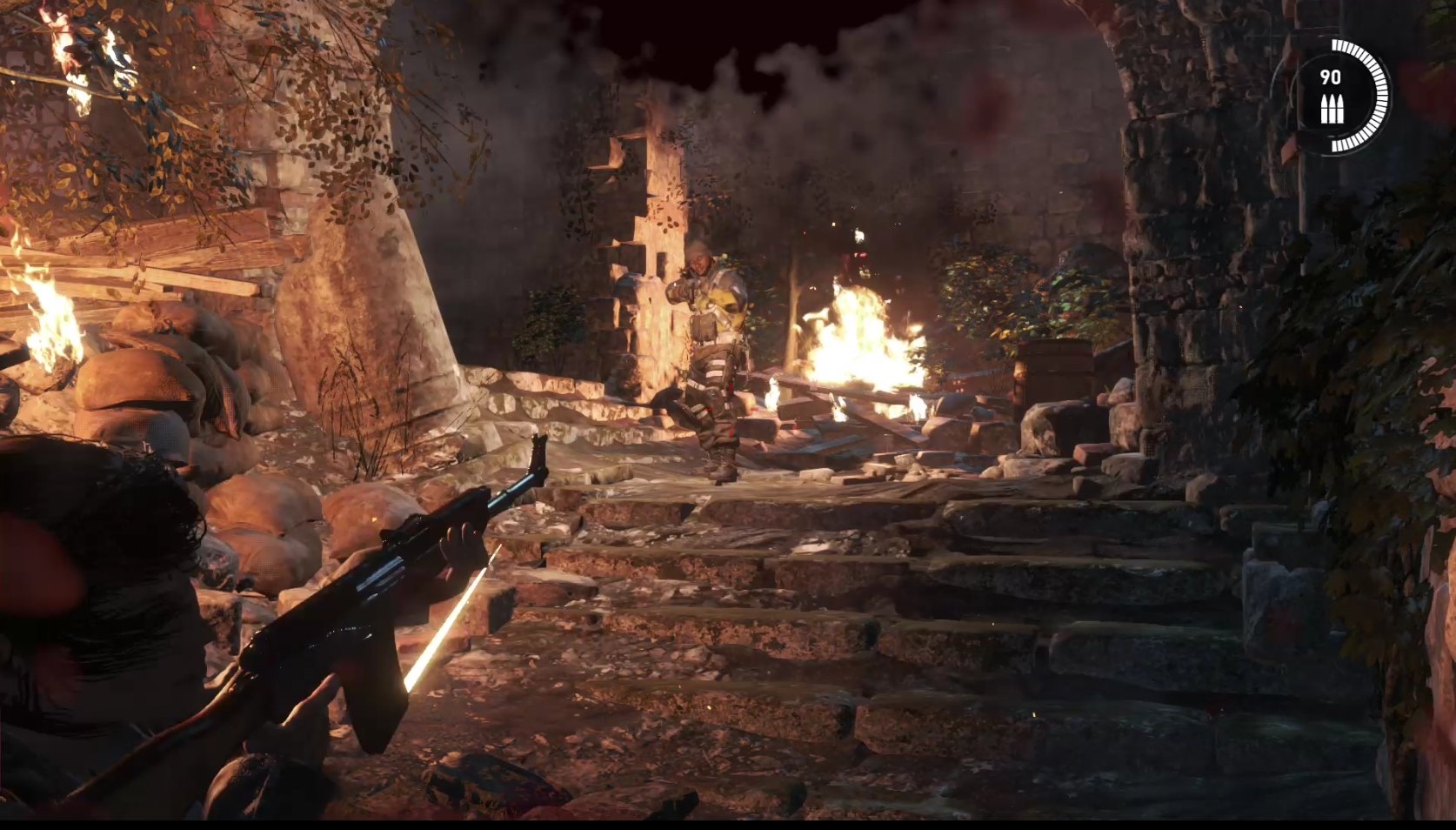 Rise of the Tomb Raider Akcie bude dostatok, i u stealth, alebo priamych prestreliek so zbraami alebo s lukom