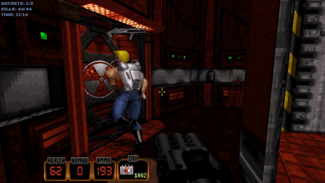Duke Nukem 3D: 20th Anniversary World Tour Vo dvojici to ide lepie a nuklerny symbol na konci levelu dosiahnete rchlejie.