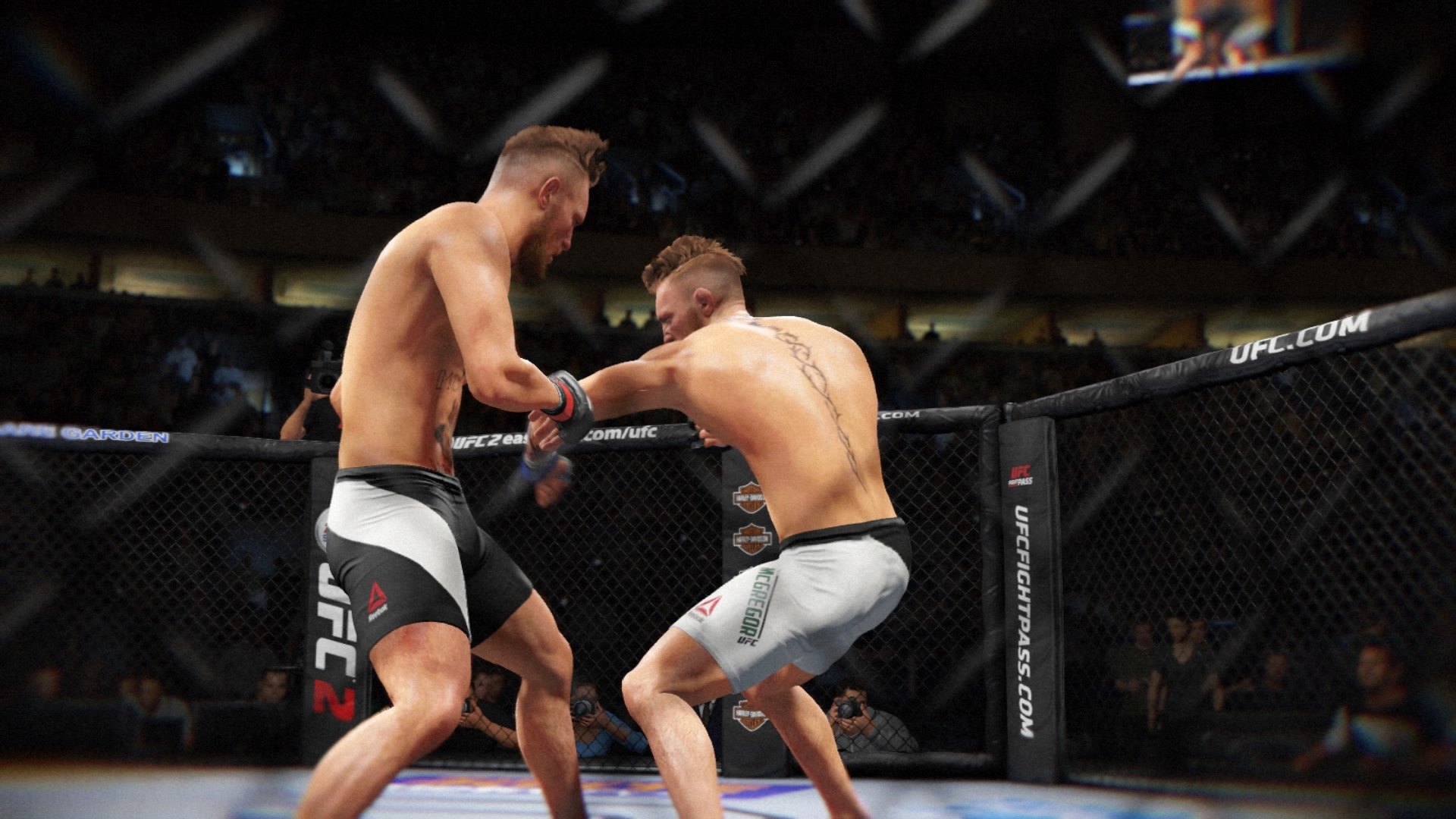 EA Sports UFC 2 Je rados prezera si zznamy svojich sbojov.