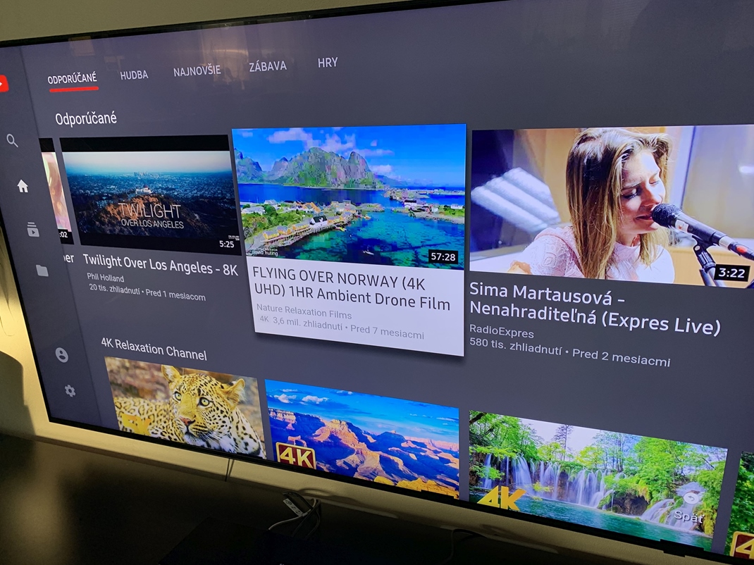 Samsung 8K Q900 ukazuje prv nznak budcnosti Youtube aplikcia ponka 4K vide, ale nepodporuje ete 8K prehrvanie.