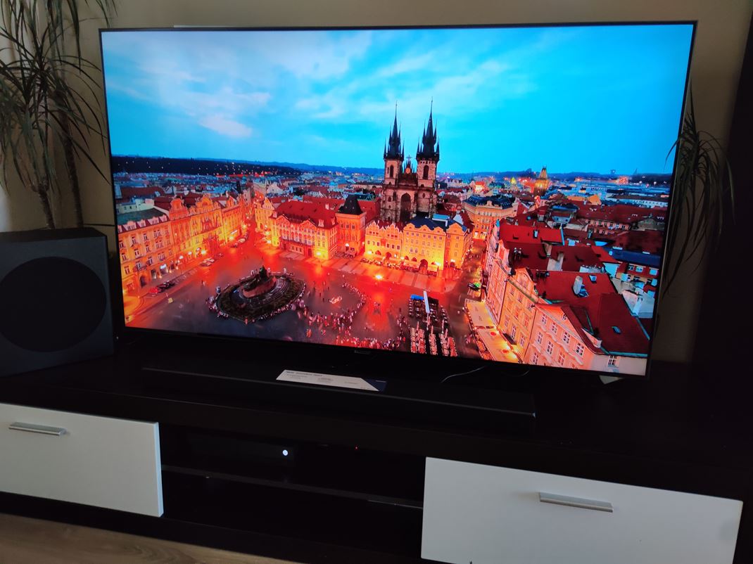 Samsung QLED QE65Q80T  - TV pripraven pre Xbox Series X a PS5 TV ponka kvalitn farby a slun HDR