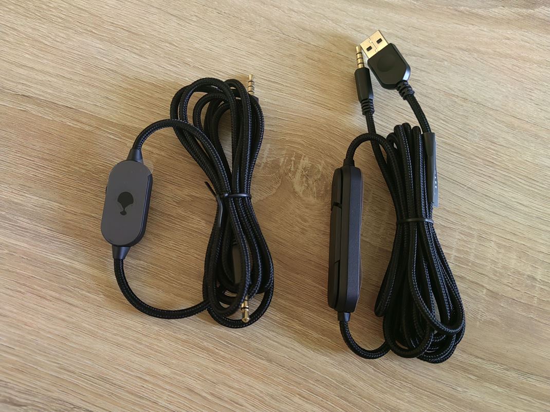 Alienware headset AW510H Kble mte na vber 3,5mm jack a USB pre monos zapojenia do rznych zariaden.