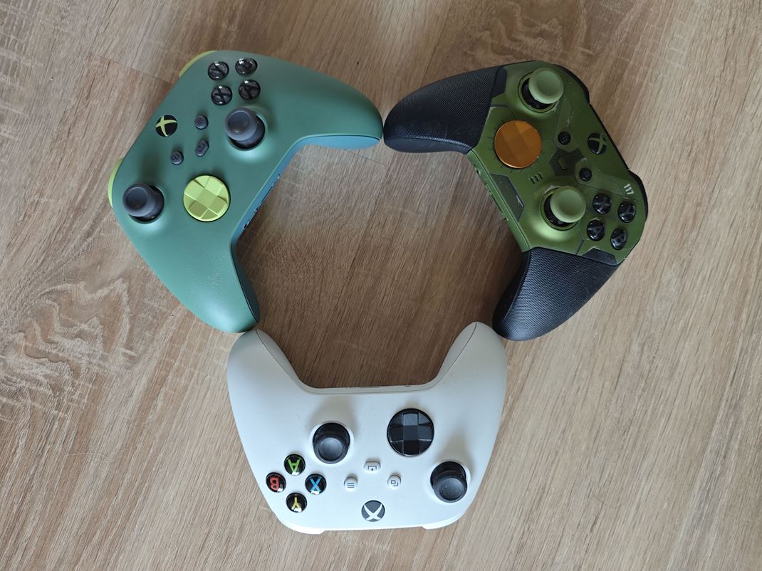 Xbox Wireless Controller  Remix Special Edition 