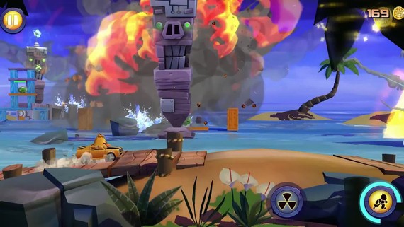 Angry Birds Transformers - gameplay