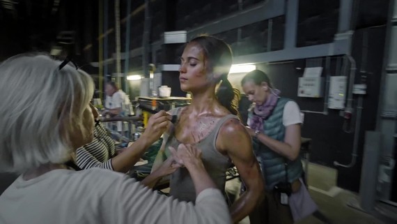 Tomb Raider - Becoming Lara Croft - filmov trailer