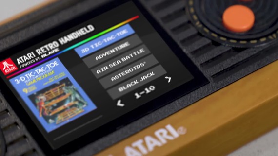Atari Retro Handheld vyšiel s desiatkami titulov pre nostalgických hráčov