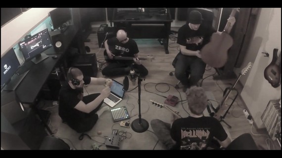 Hellmut - metalový cover ústrednej skladby z hry