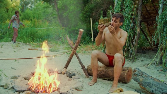 Primitive Technology: CRAFTING a Zombie Meat Harvester  - krátky film