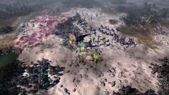 Do Warhammer 40,000: Gladius prišli hordy Tyranidov