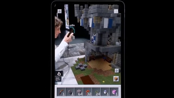 Minecraft Earth predveden