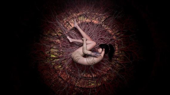 WUCHANG: Fallen Feathers ukazuje boje a rôzne zaujímavé scenérie