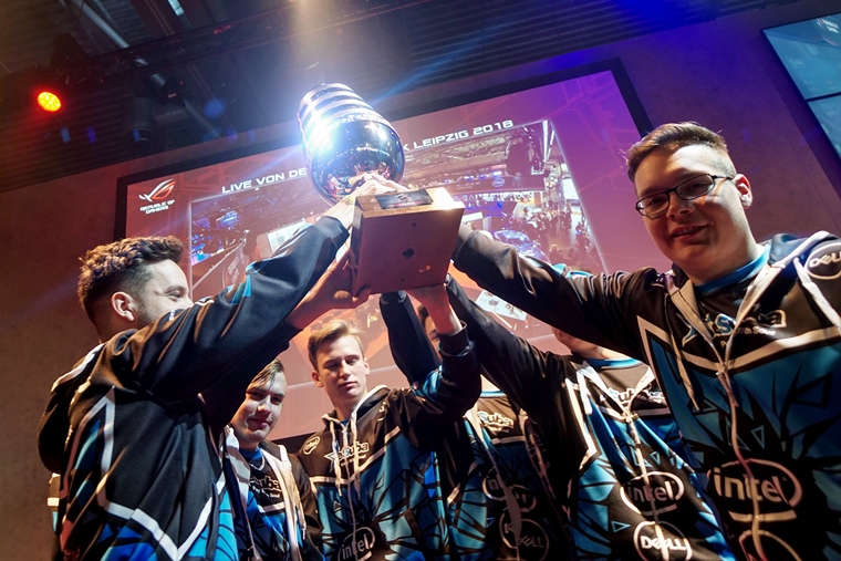 Česká eSuba vybojovala prvé miesto na nemeckom DreamHack turnaji v League of Legends